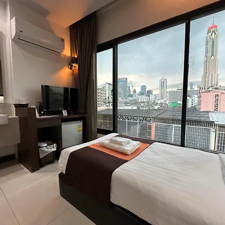 Collection O The Bangkok Airport Link Suite