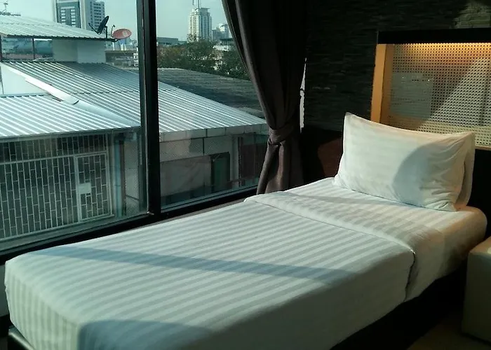 Collection O The Airport Link Hotel Bangkok